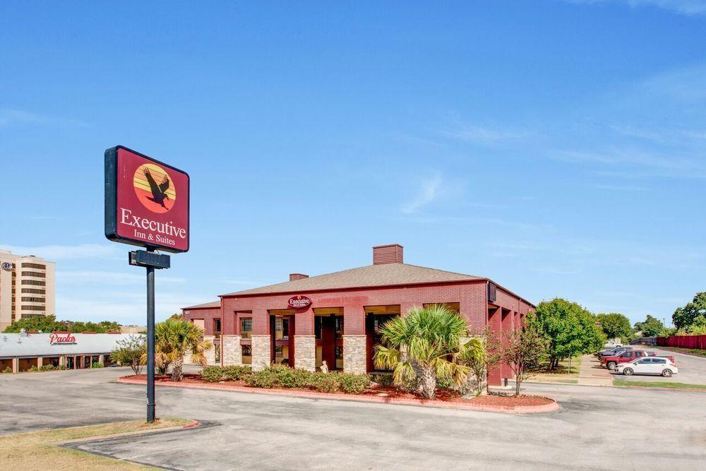 Days Inn By Wyndham College Station University Drive Exterior foto