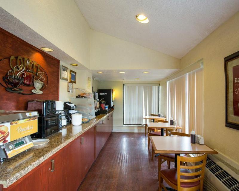 Days Inn By Wyndham College Station University Drive Exterior foto