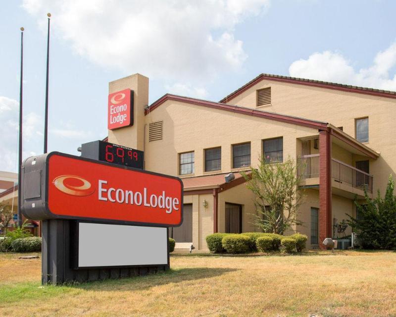 Days Inn By Wyndham College Station University Drive Exterior foto
