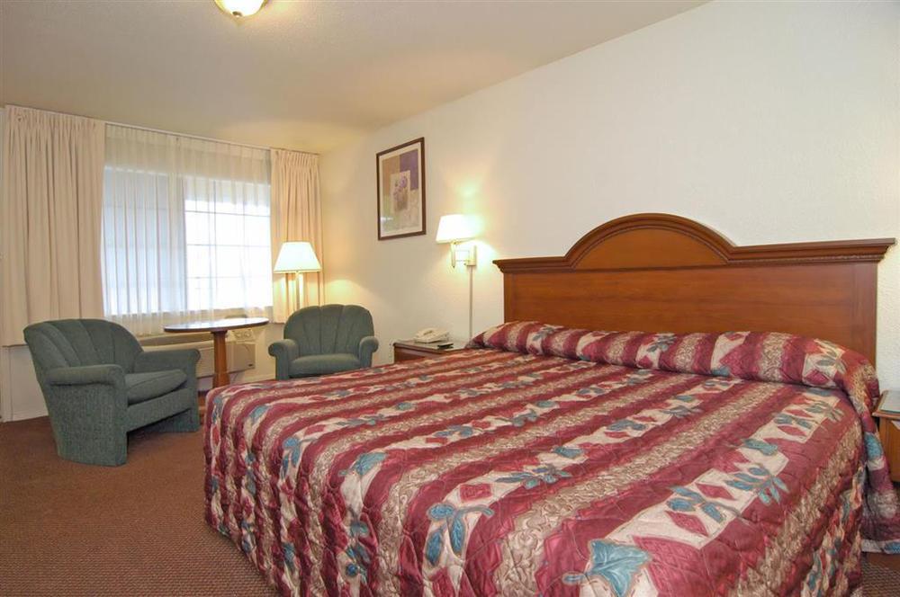 Days Inn By Wyndham College Station University Drive Habitación foto